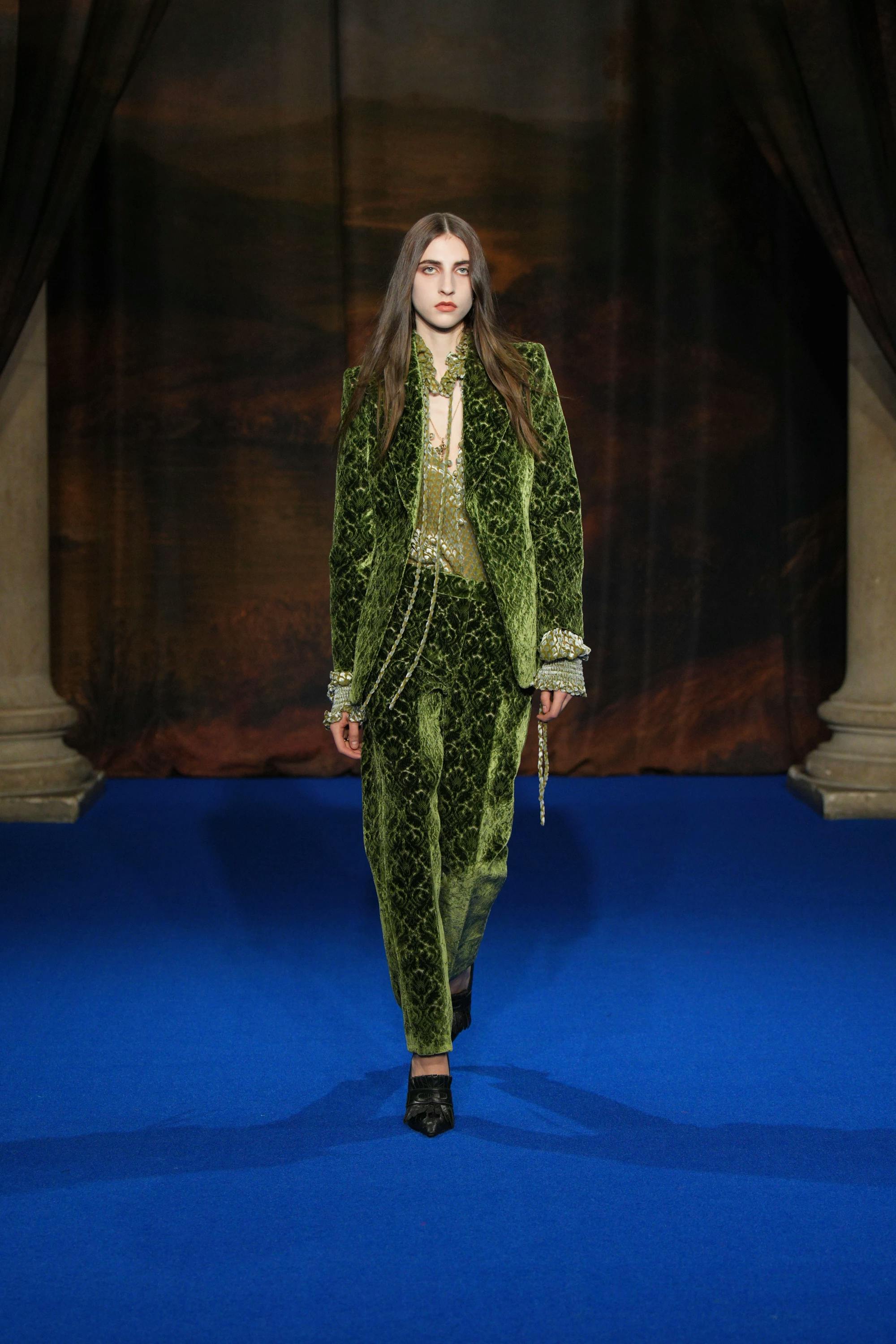 Burberry New Collection Daniel Lee London Fashion Week Trends Outerwear News Bottega Veneta