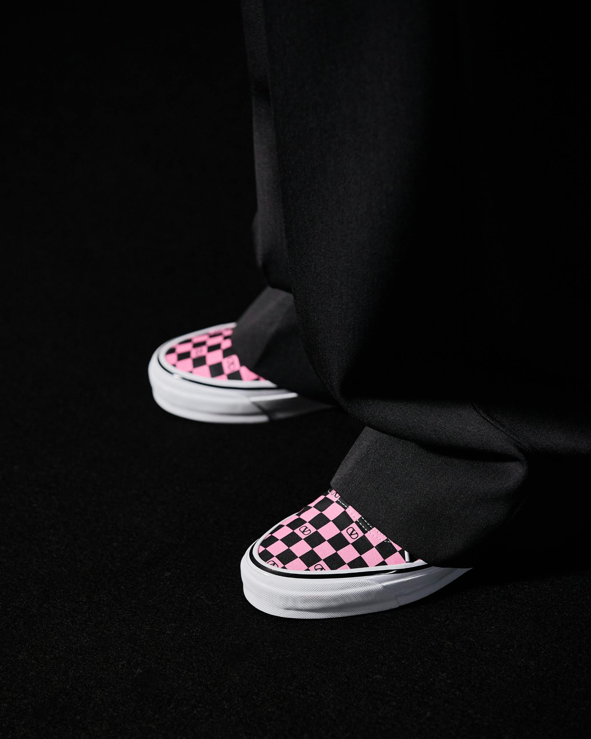 valentino vans 2025