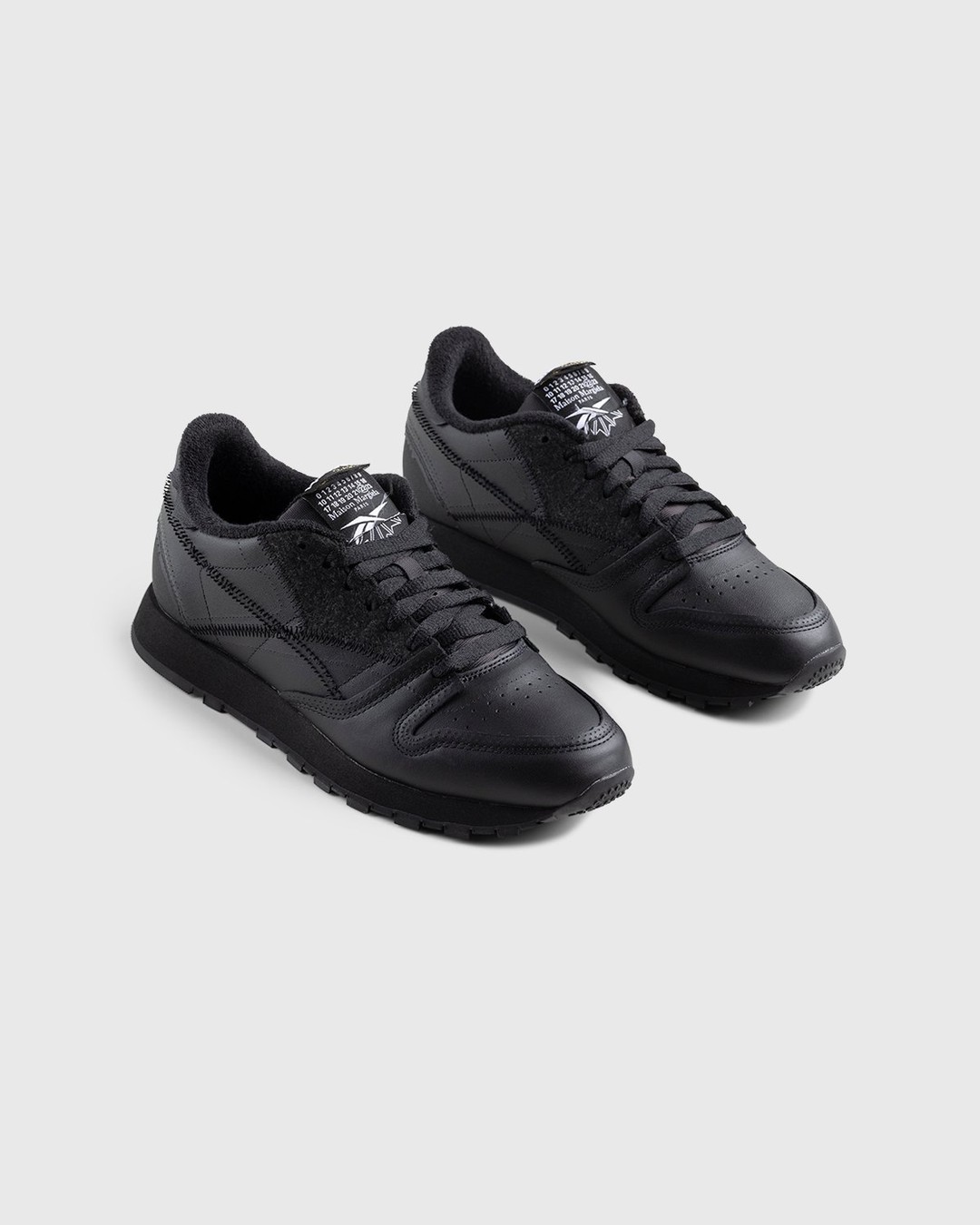 Maison Margiela x Reebok – Of Classic Black/Footwear Leather Shop | Highsnobiety Memory White/Black