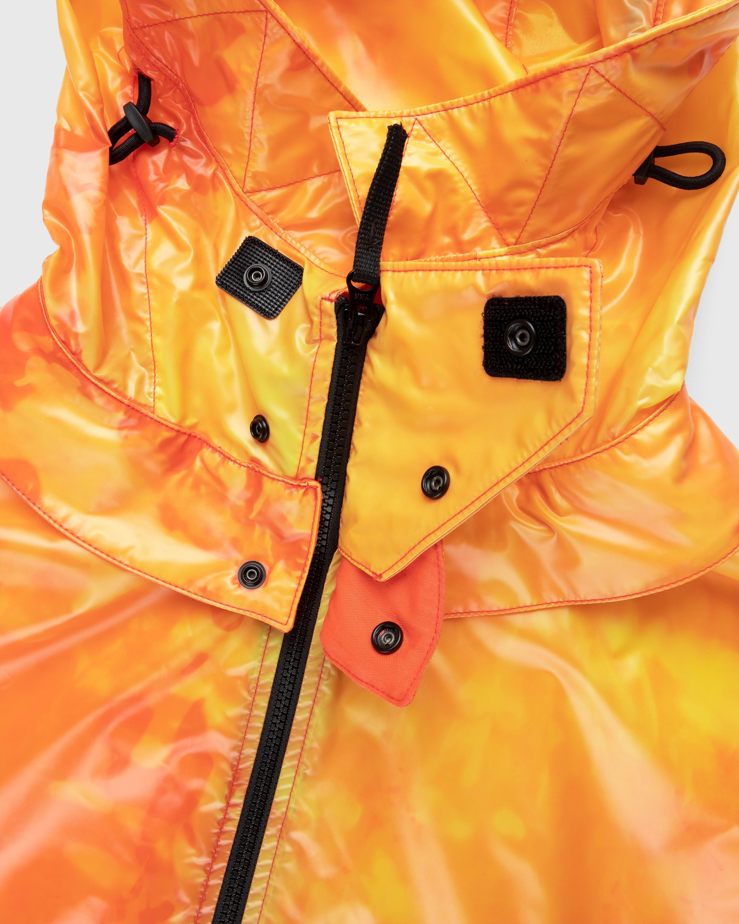 Stone Island – 41599 Heat Reactive Nylon Jacket Orange