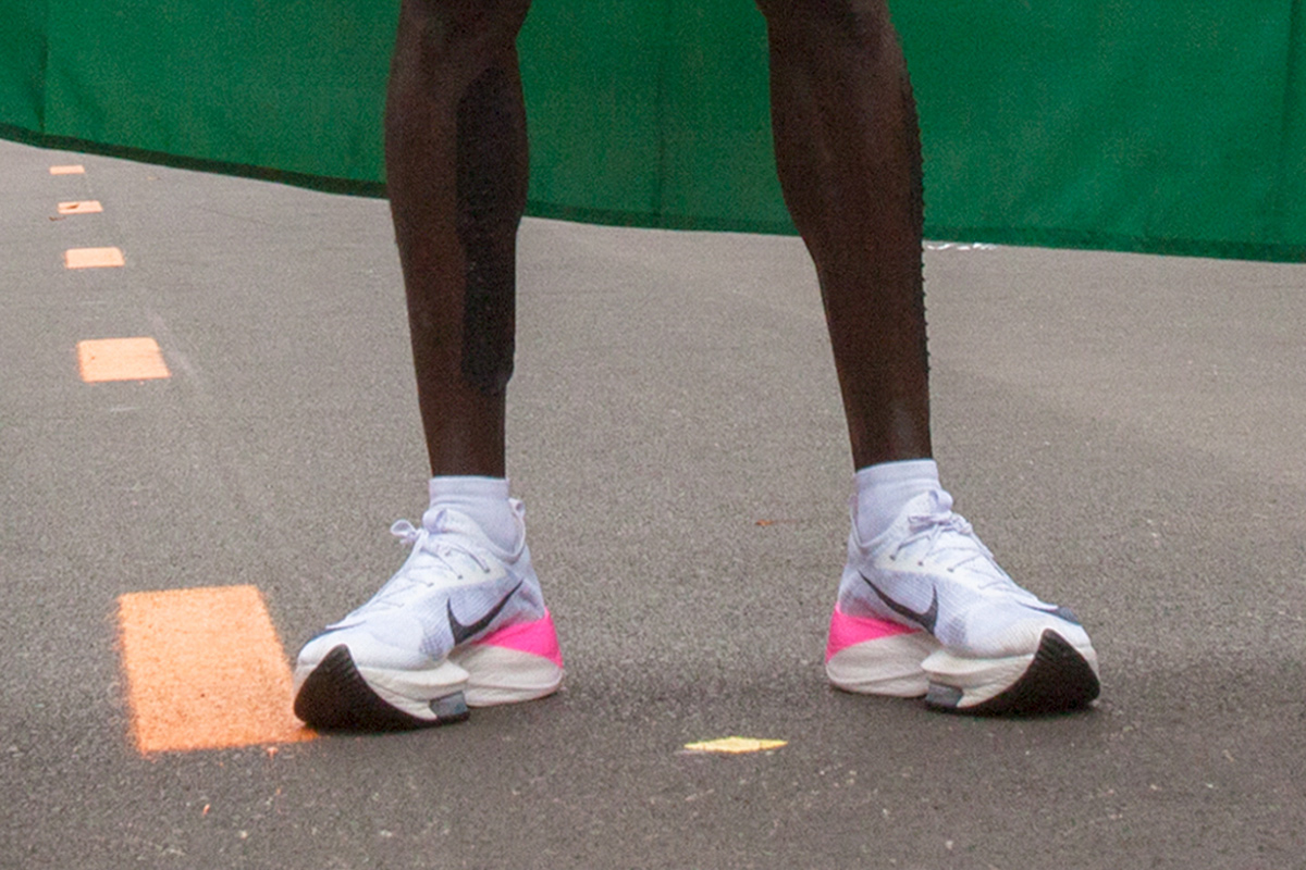 gallon Van storm Verkeersopstopping Nike's Record-Breaking Running Shoes Could Be Banned Soon