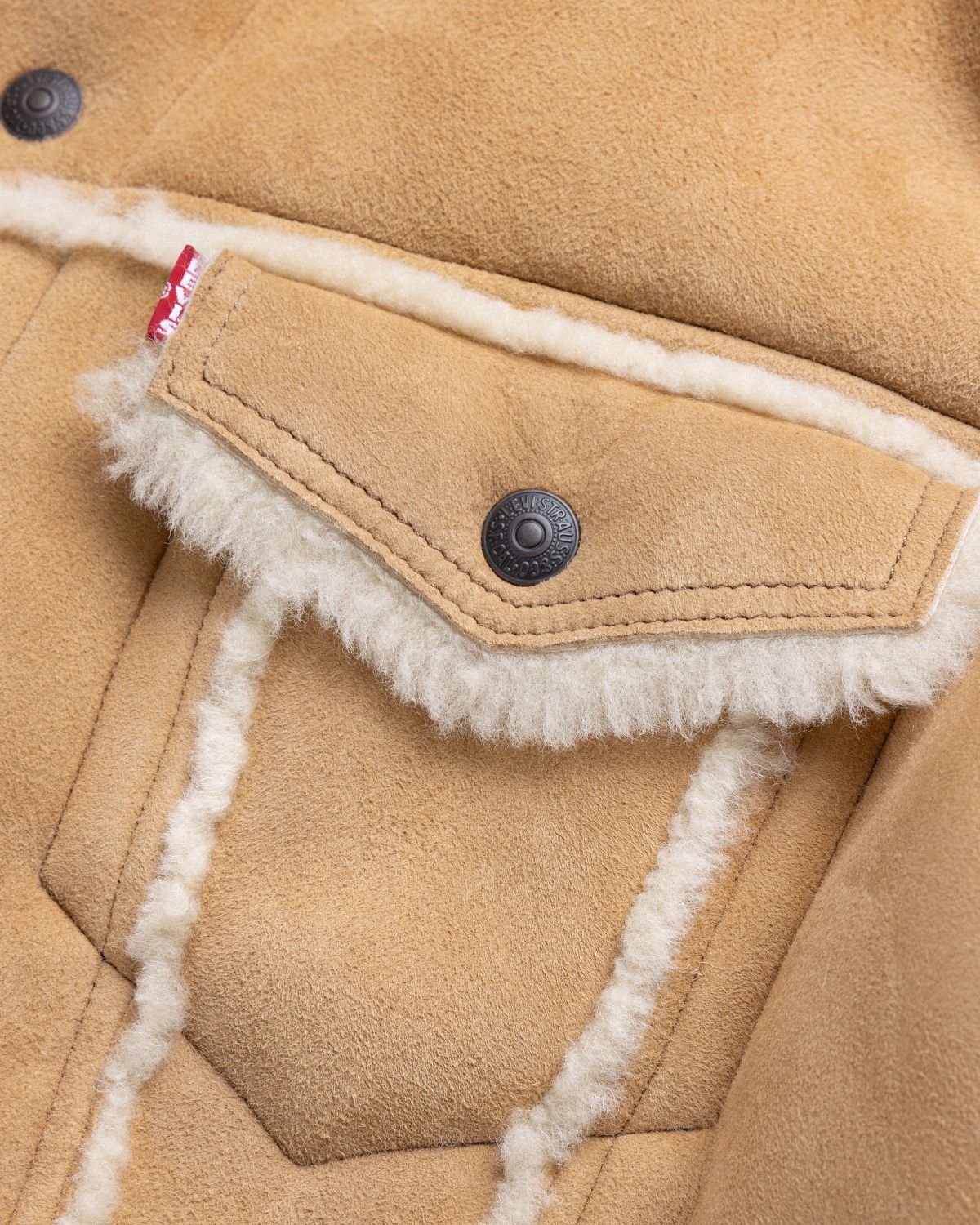 Levi's – Shearling Trucker Jacket Olympia Mountain | Highsnobiety Shop