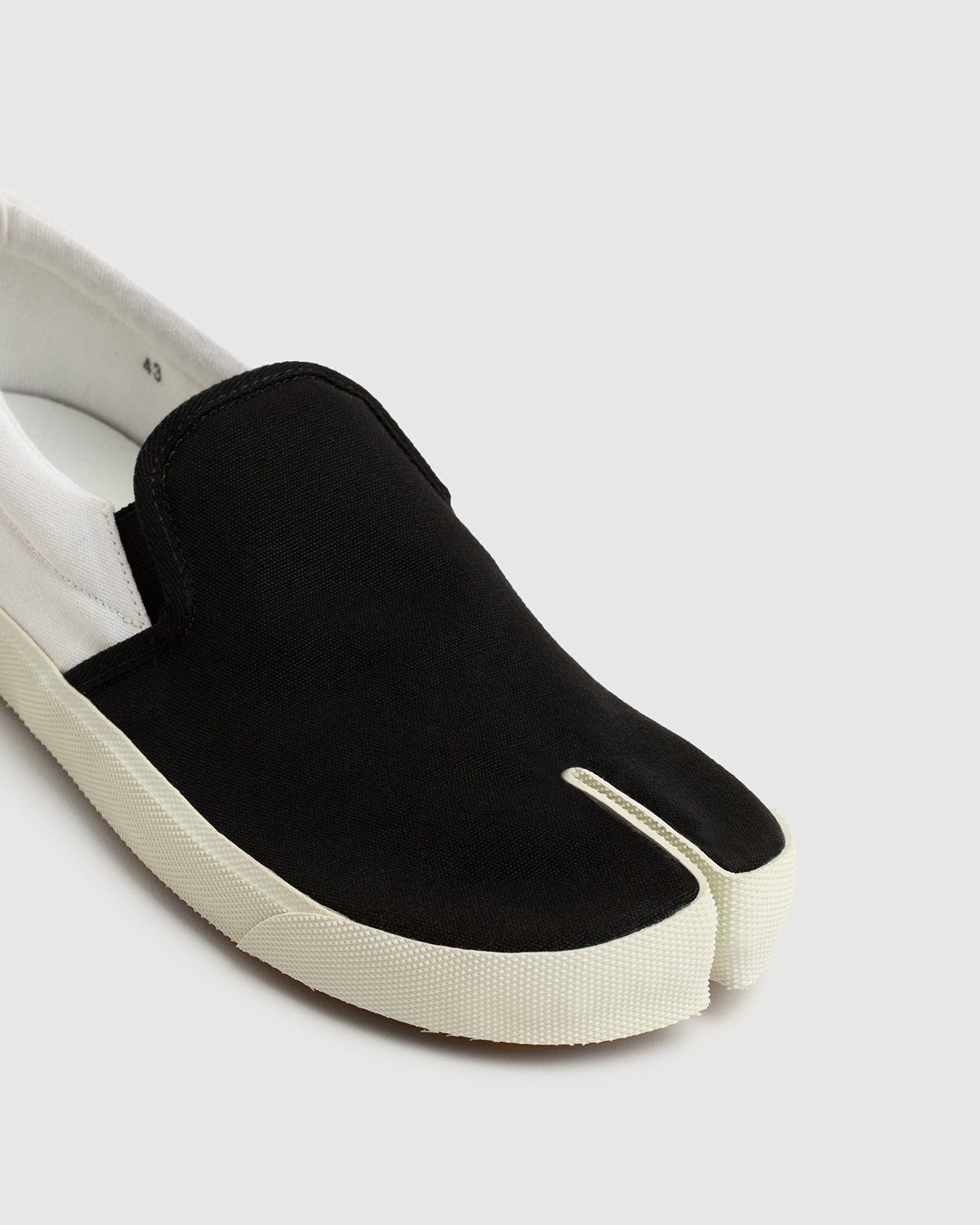 Maison margiela discount tabi slip-on