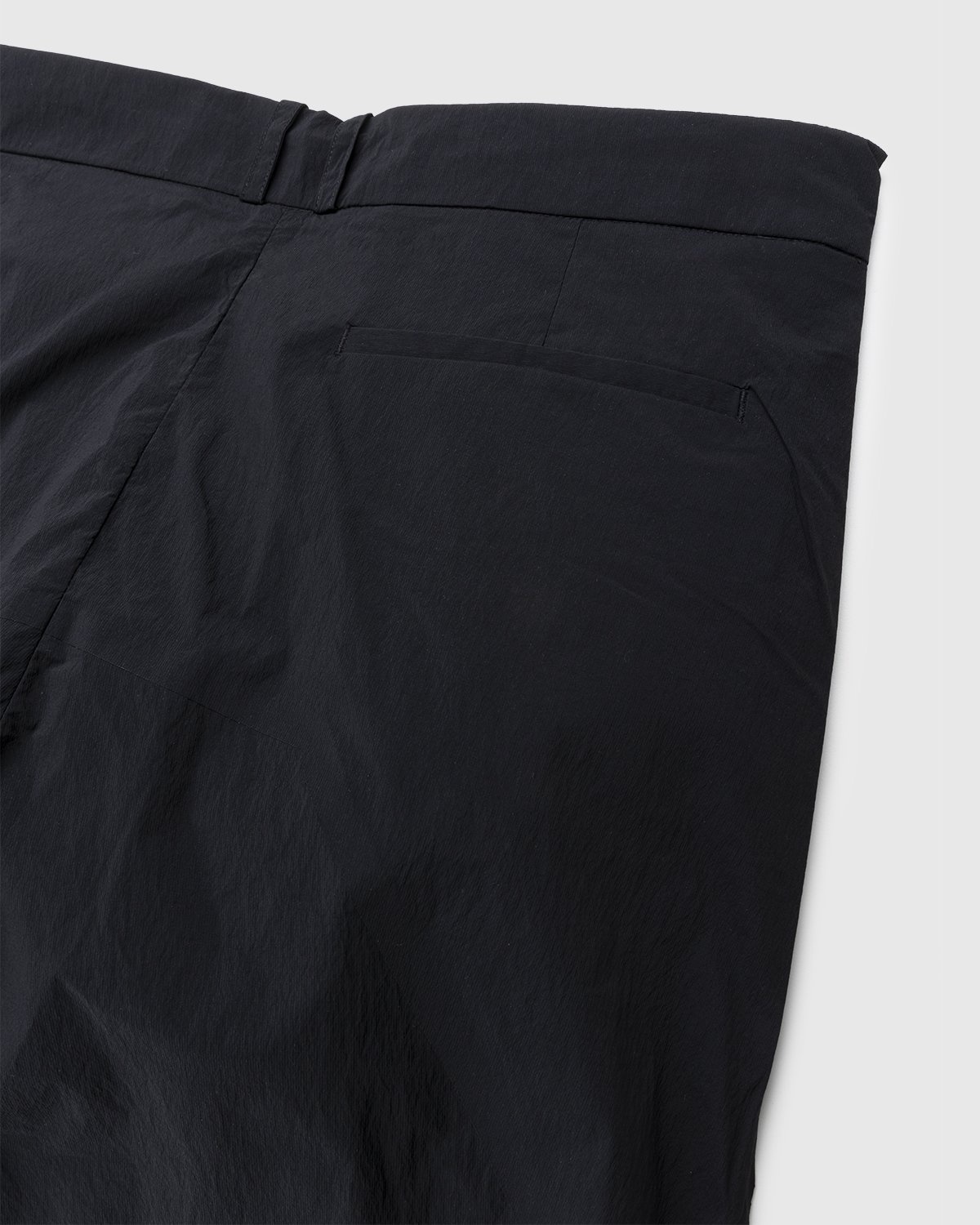 A-Cold-Wall* – Stealth Nylon Pants Black | Highsnobiety Shop