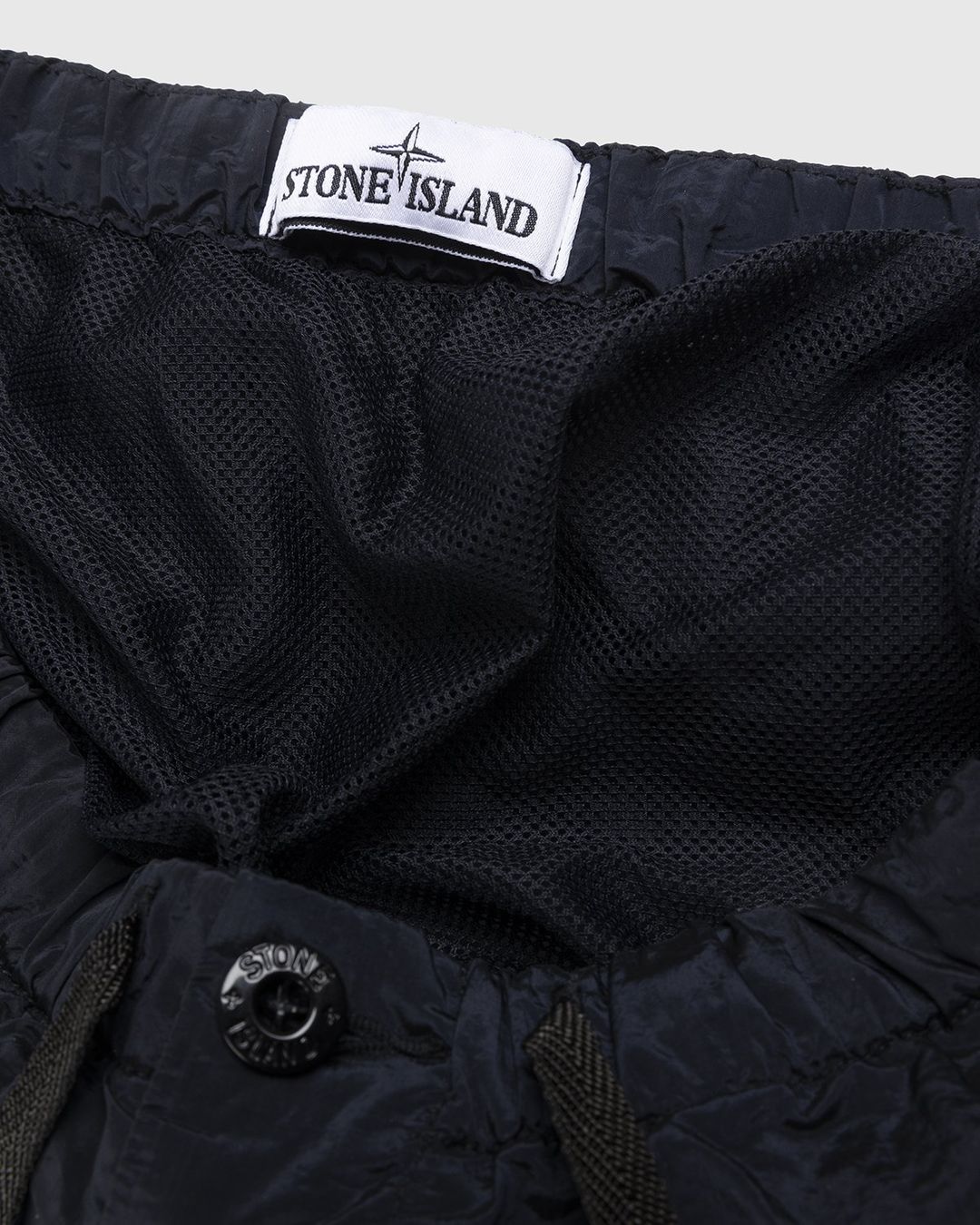 Stone Island – B0643 Nylon Metal Bermuda Shorts Navy Blue ...