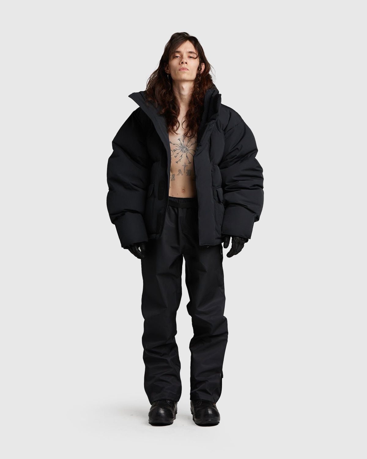 entire studios】PFD PUFFER JACKET SOOT-