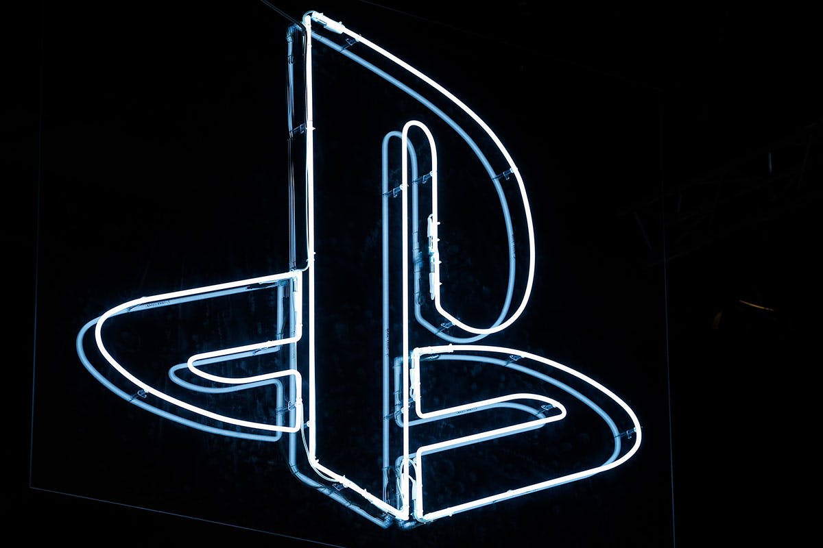 PlayStation 5 Devkit & DualShock 5 Controller: First Look Here