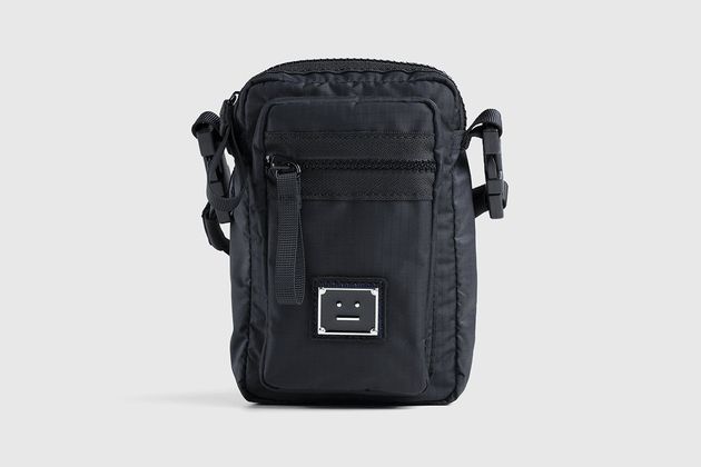 Body Your Outfits With Best Men's Crossbody Bags of 2023
