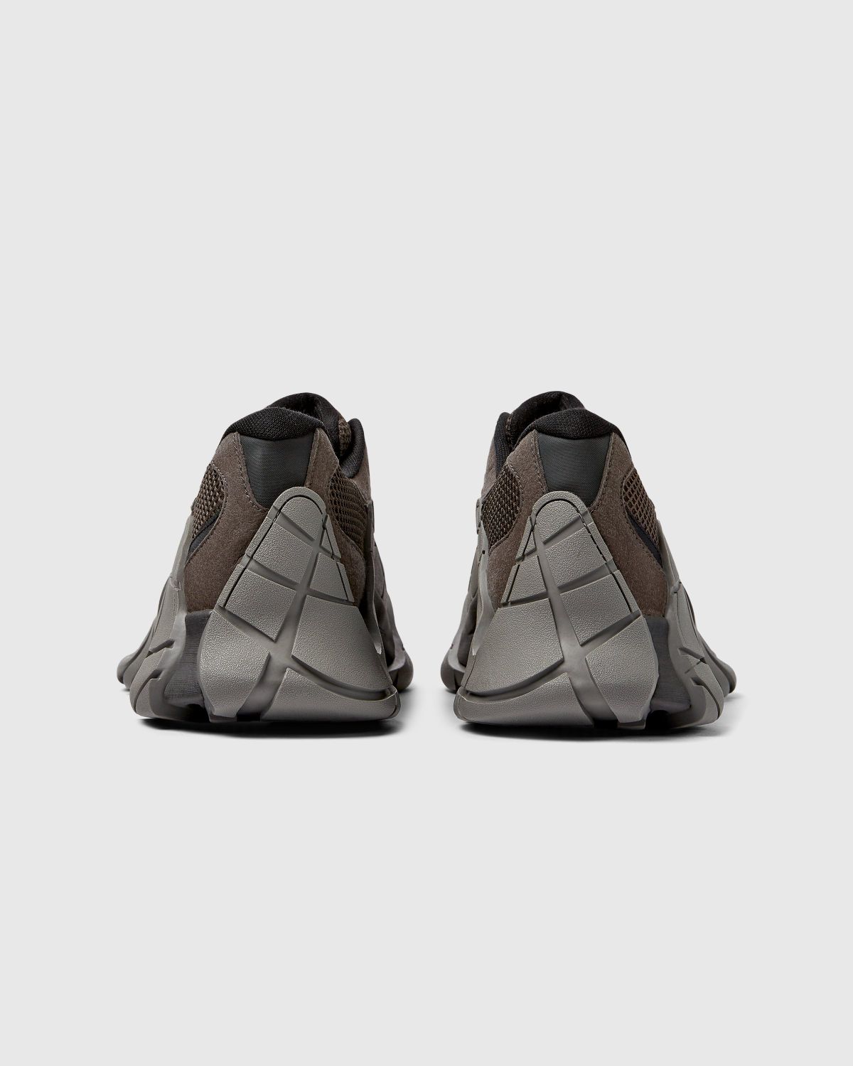 CAMPERLAB – Tormenta Brown