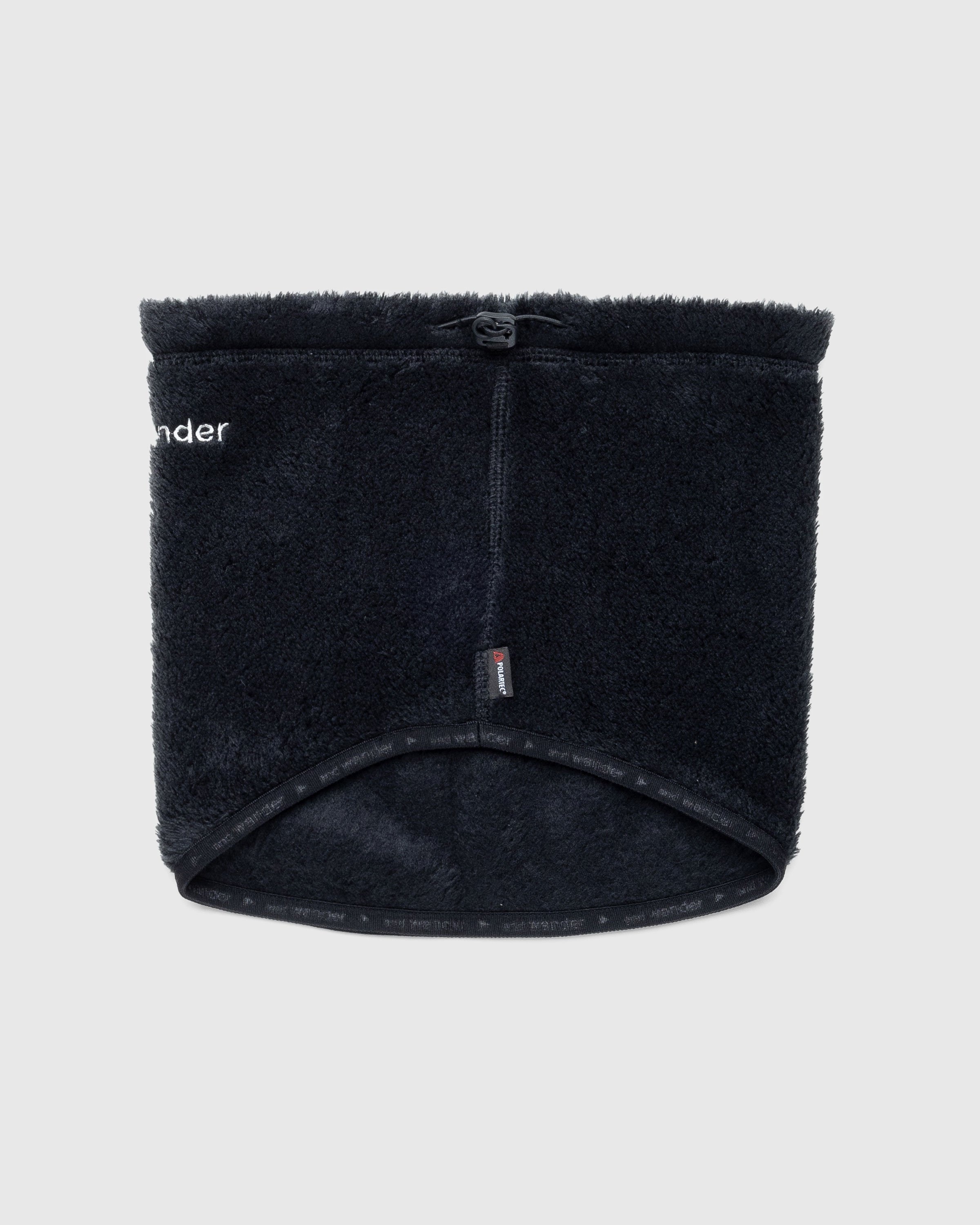 And Wander – High Loft Fleece Neck Warmer Black | Highsnobiety Shop