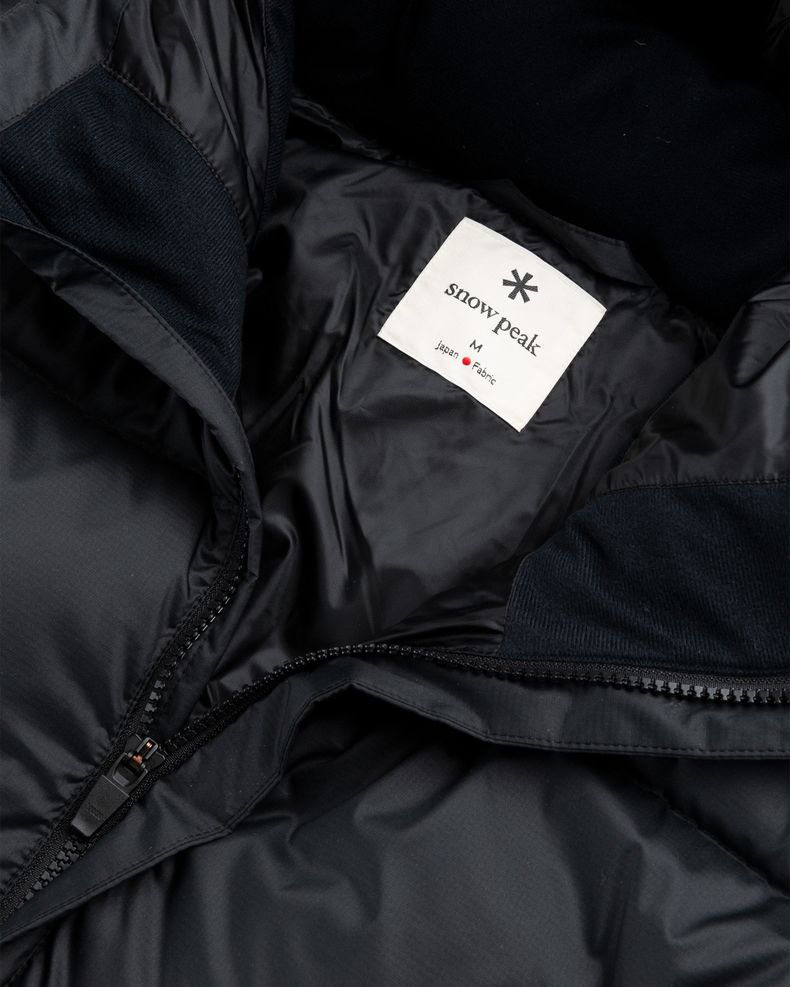 Snow Peak – Recycled Lightweight Down Jacket Black | Highsnobiety Shop