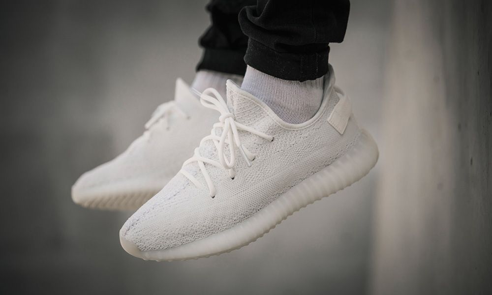 adidas YEEZY 350 V2 "Triple White" | Buy & Sell at StockX