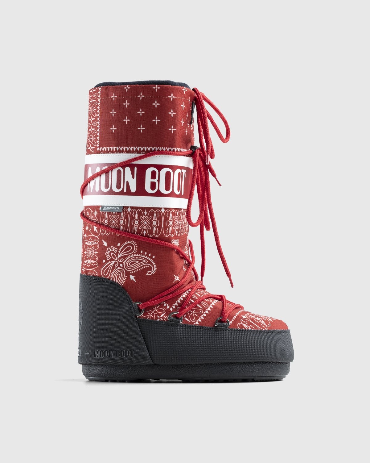 Icon Low Nylon Snow Boots in Red - Moon Boot
