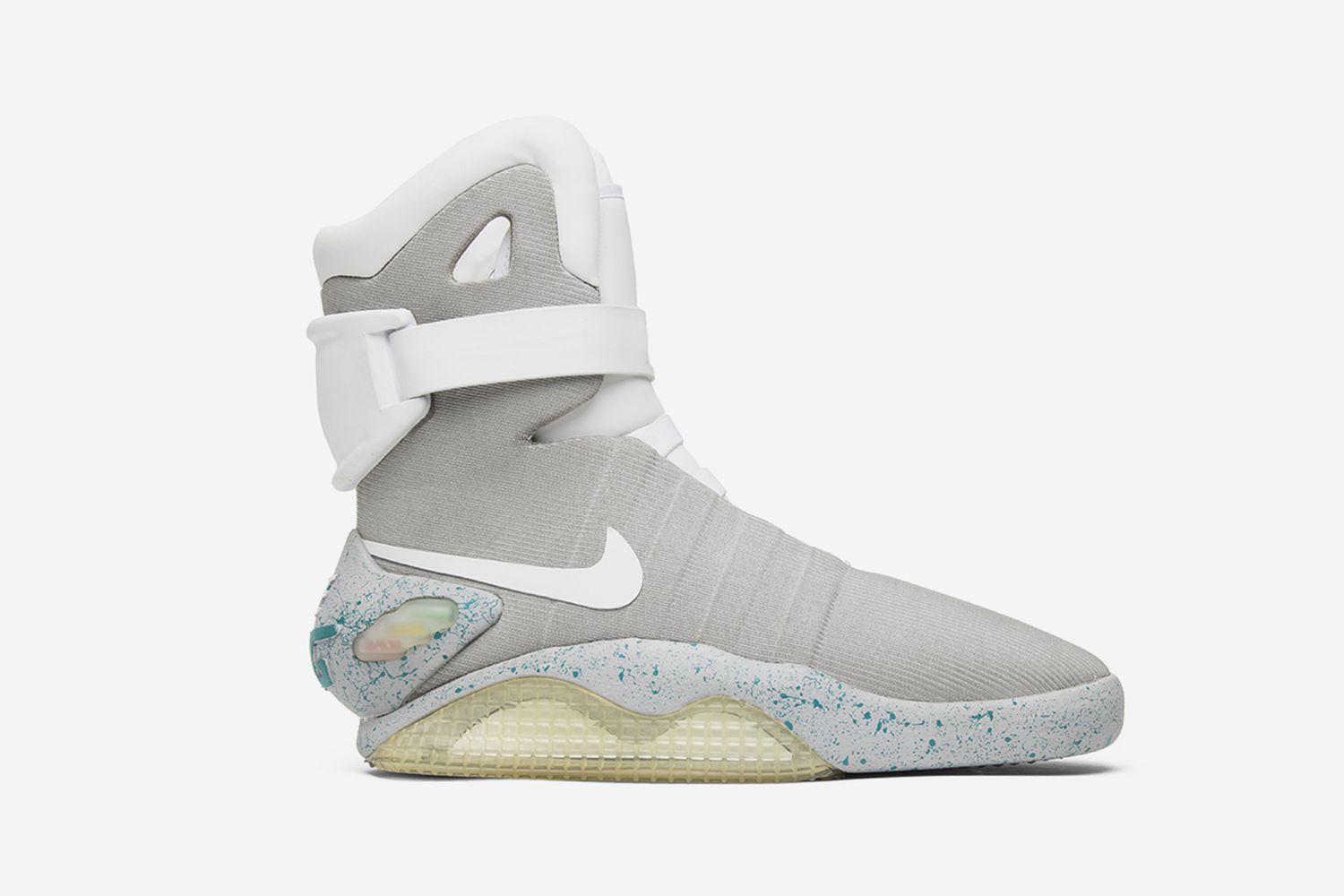 Poesía excursionismo por inadvertencia Shop These Back to the Future-Inspired Nike Sneakers
