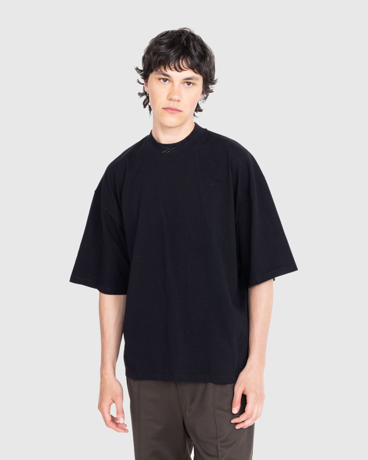 Reebok – Piped T-Shirt Black | Highsnobiety Shop