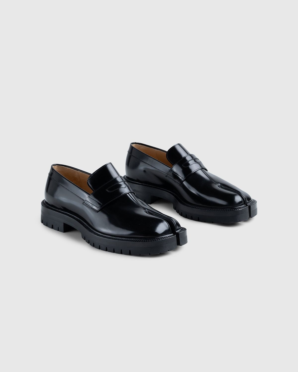 Maison Margiela – Leather Tabi Loafers Black | Highsnobiety Shop
